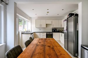 Kitchen/Diner- click for photo gallery